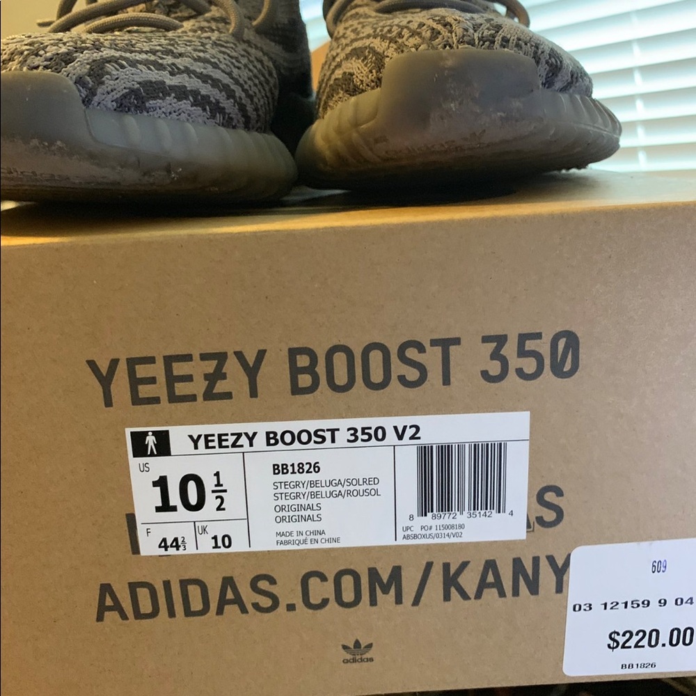 Yeezy Boost 350 V2 Size 10 1/2